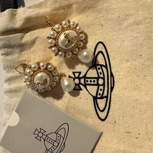 Viviene westwood Amays Gold and Pearl Orb Earrings